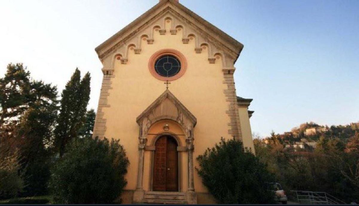 Chiesa venduta ai musulmani, la Regione: “Fermi tutti, è nostra”