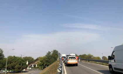Ciclista investito, ponte tra Vimodrone e Cologno bloccato