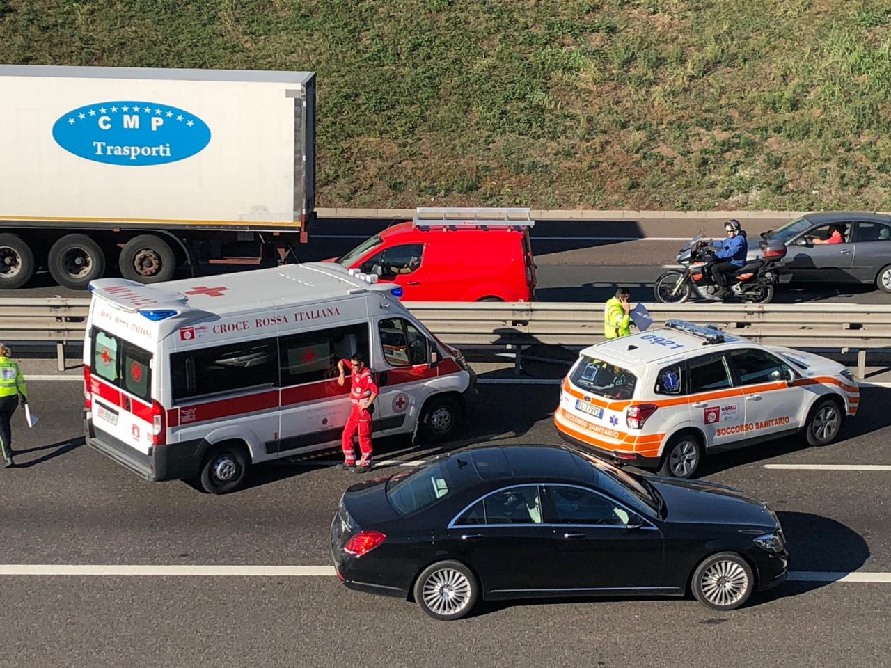 Tamponamento a catena in Tangenziale Nord: traffico paralizzato FOTO VIDEO