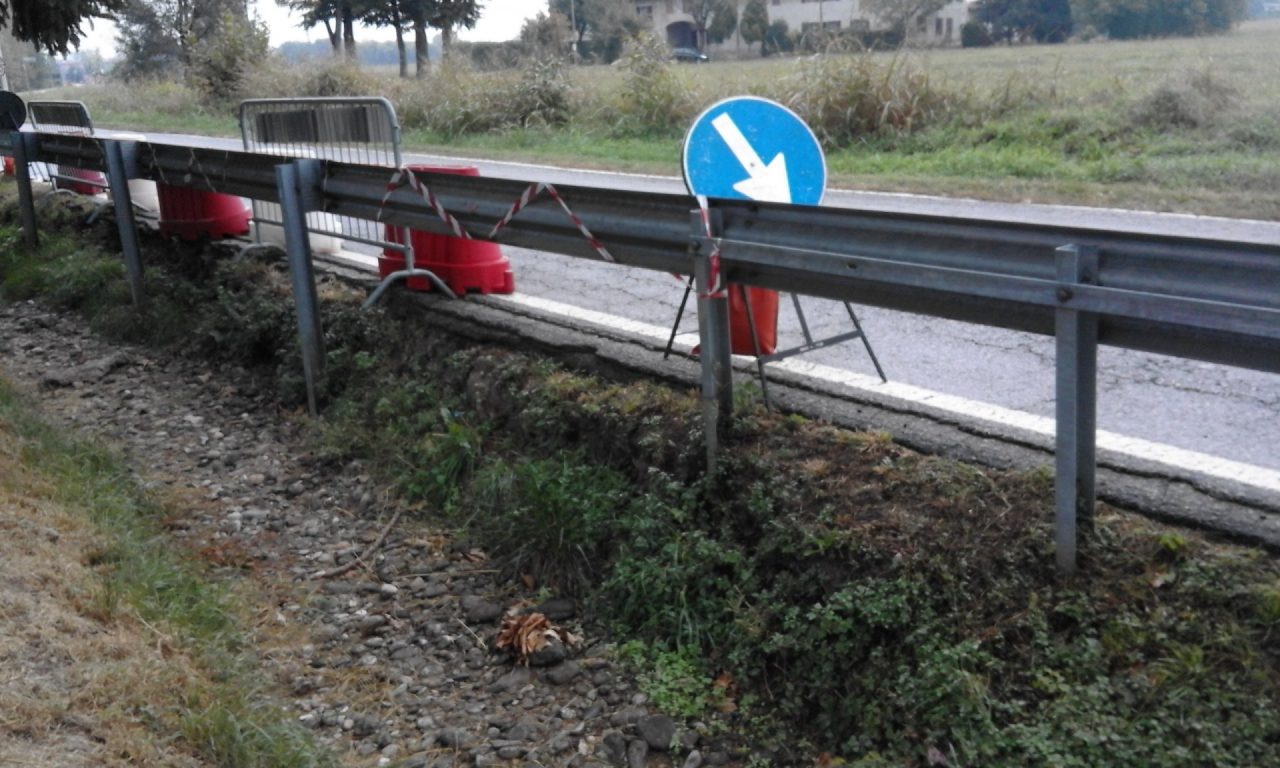 Rischio crollo a Inzago, chiude la strada