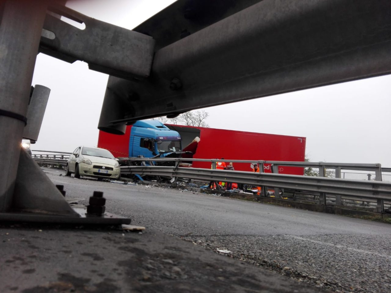 Grave incidente a Monza: muore camionista 40enne – FOTO e VIDEO
