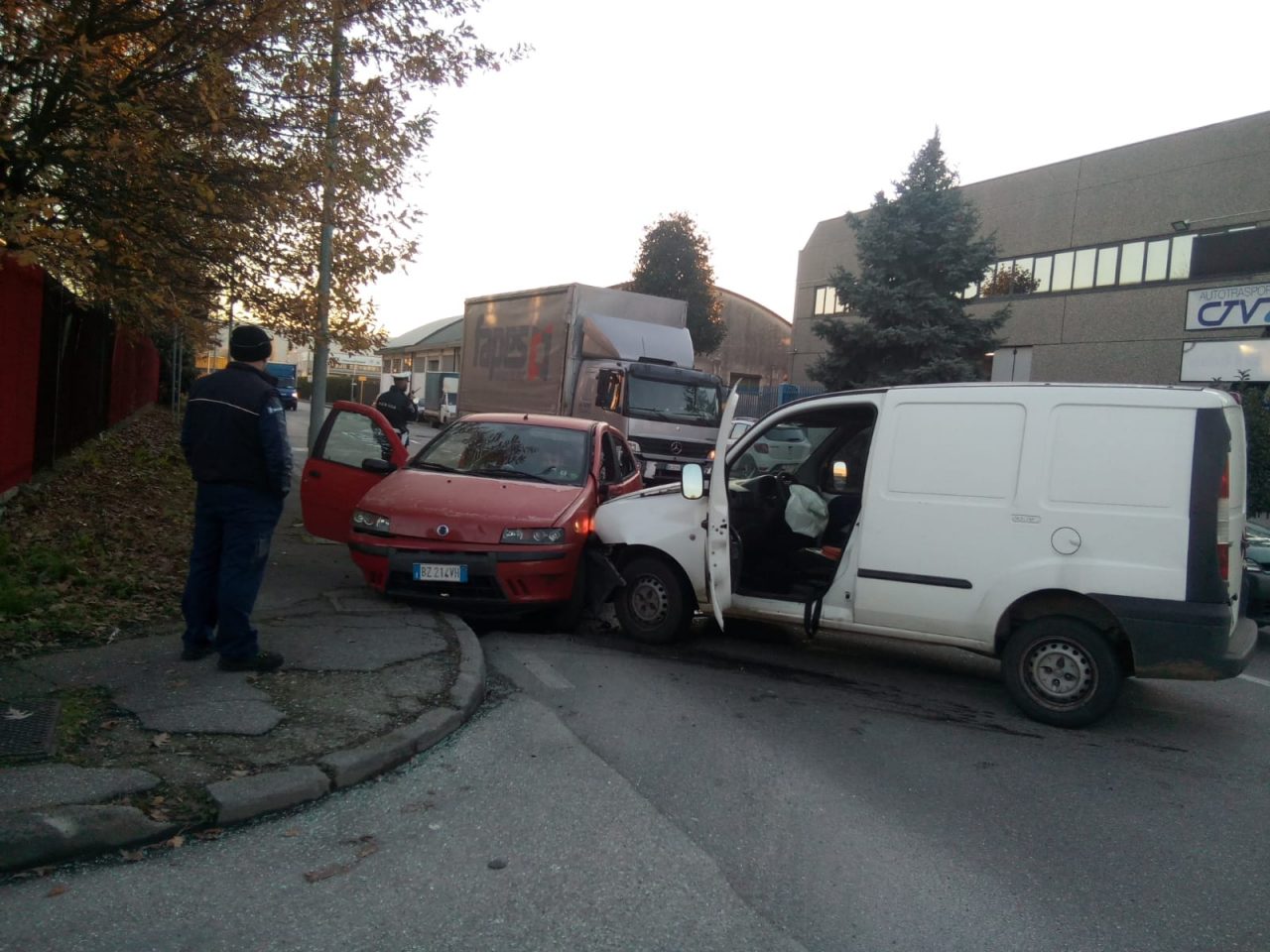 Via Grandi incidente a Pioltello