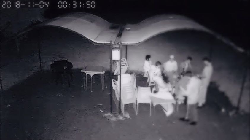 Nel parco di Villa Daccò di notte identificati dai carabinieri