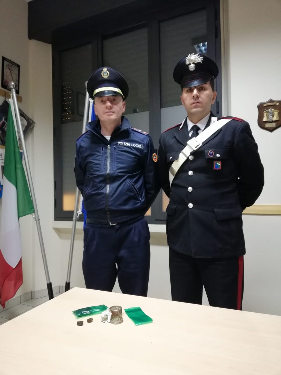 Droga ai giardinetti di Canonica “Lo facciamo per noia”