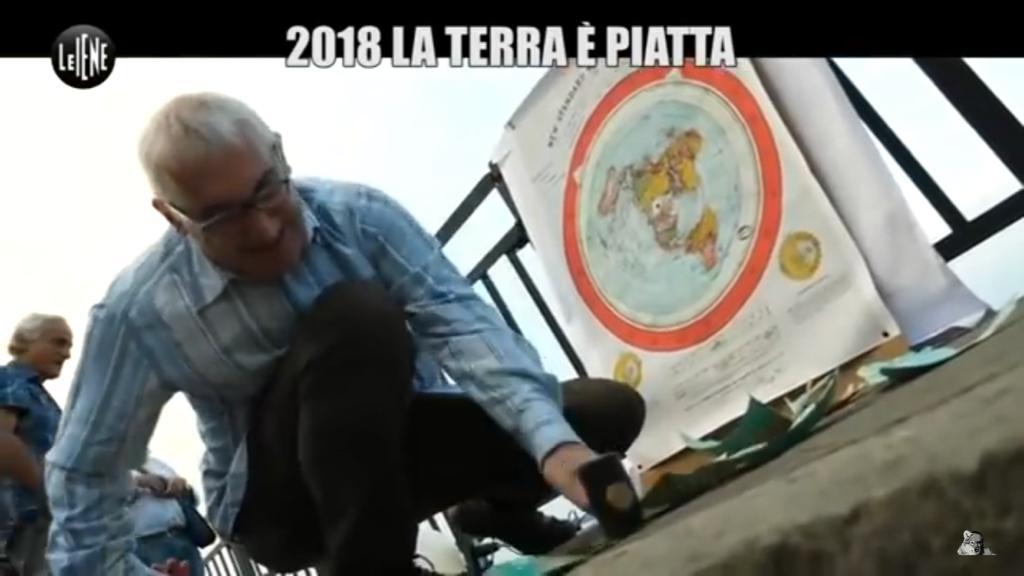 “La Terra è piatta”, a Visano uno dei maggiori complottisti d’Italia