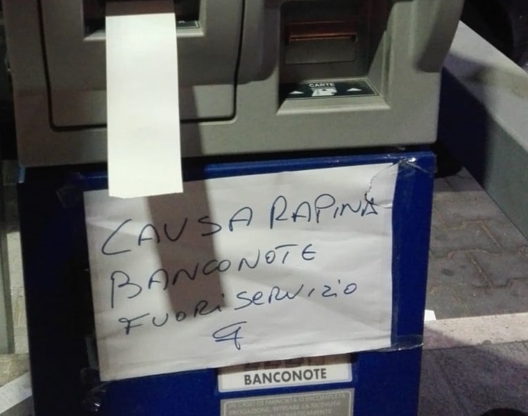 Pessano scassinata la colonnina del distributore automatico del benzinaio