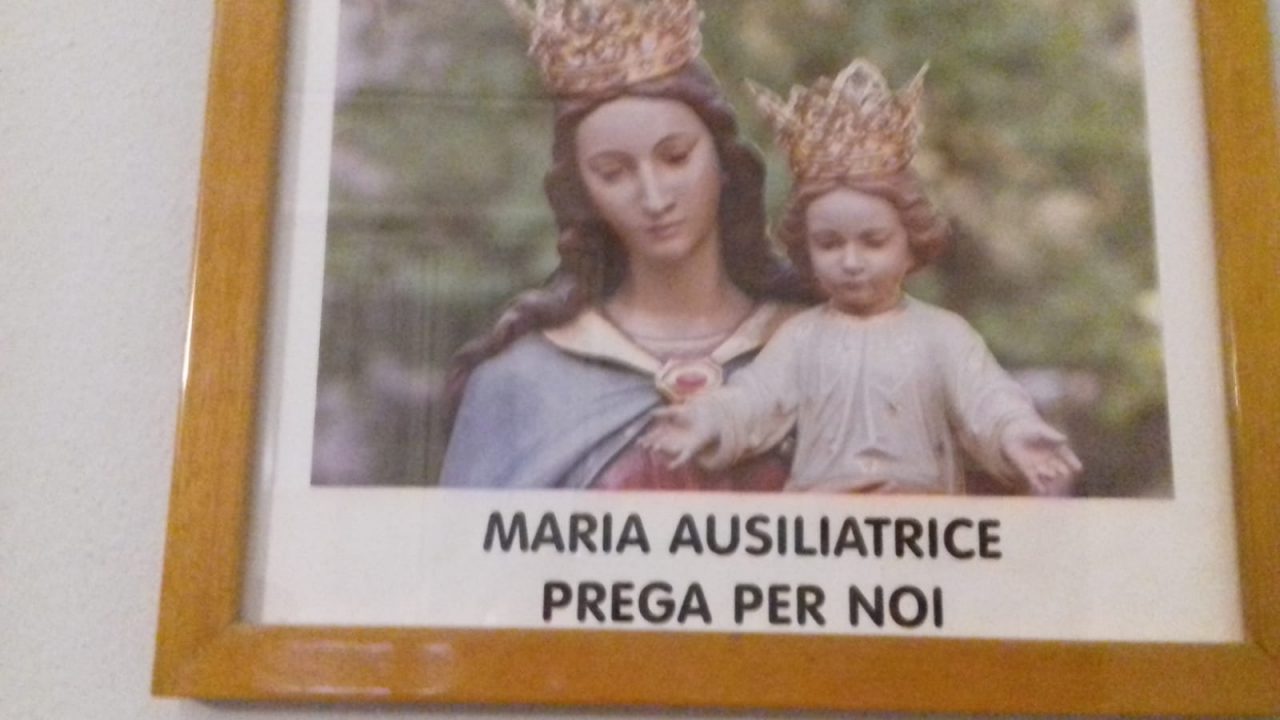 Rubate le corone d’oro della Madonna e del Bambino da Casa San Giuseppe