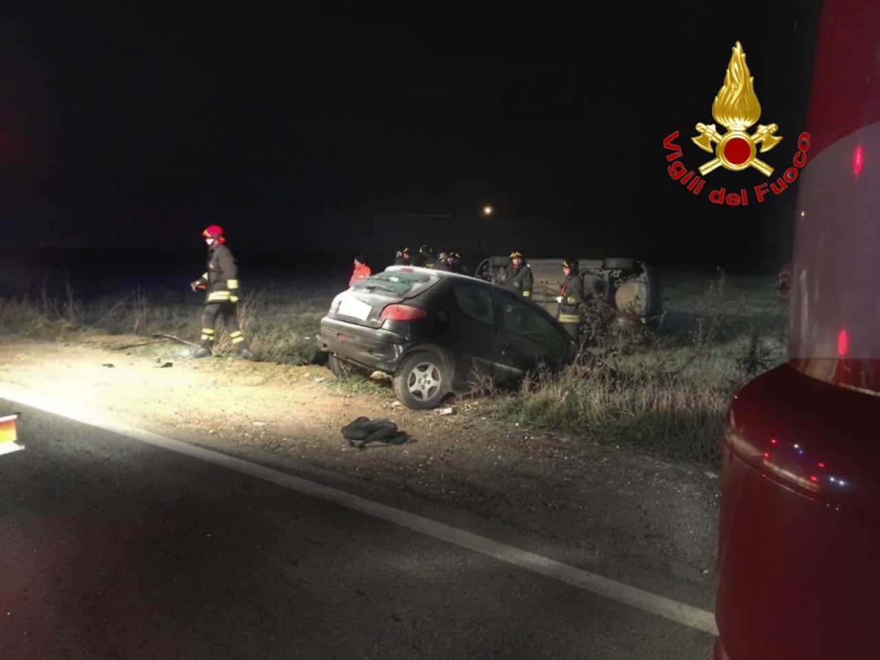 Investito da un’auto e lasciato morire in strada, ventenne indagato per omicidio stradale