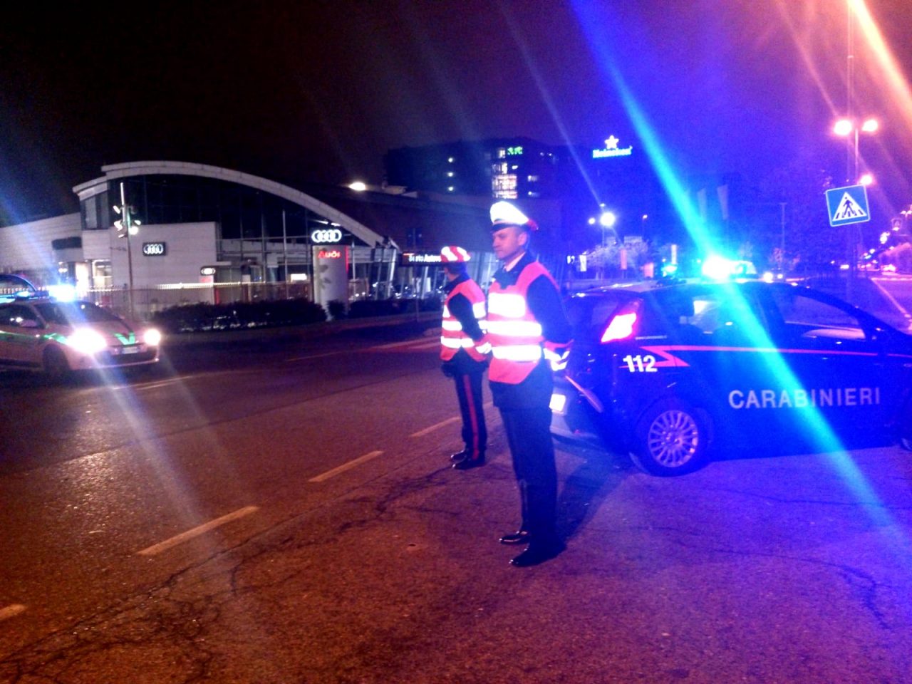 Controlli notturni dei Carabinieri: tre denunce e un arresto