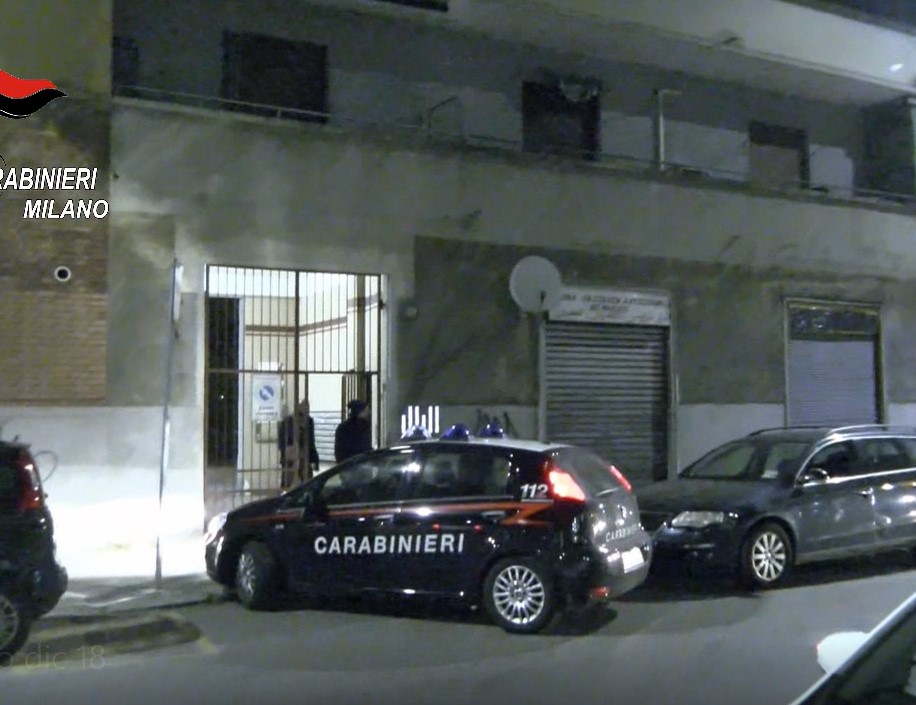 Racket delle occupazioni abusive, colognese e segratese nei guai