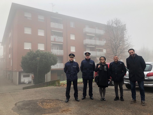 Patto contro il degrado: rimosse 21 auto abbandonate