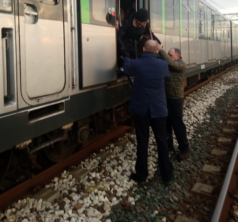 Guasto alla Metro Verde, sospesa la circolazione tra Cernusco e Gorgonzola FOTO