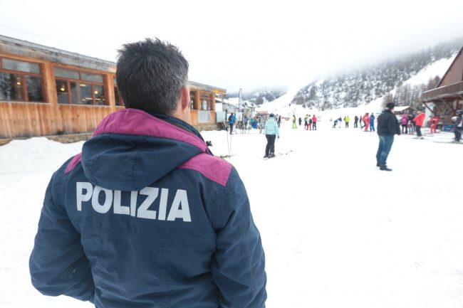 Droga sulle piste da sci, denunciata una sedicenne