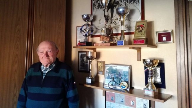Ciclista 85enne ha percorso un milione di chilometri