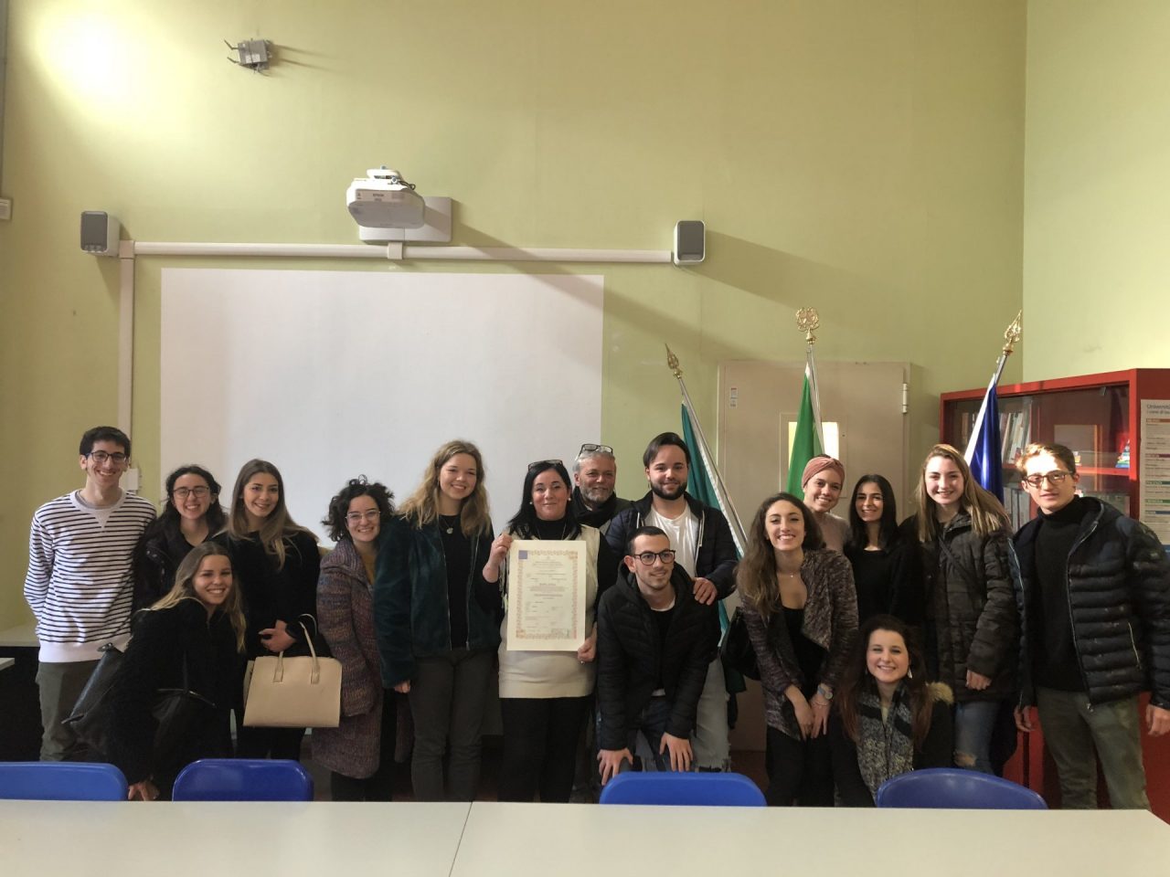 “Sei sempre con noi”. Sefora, scomparsa a 18 anni, si è diplomata
