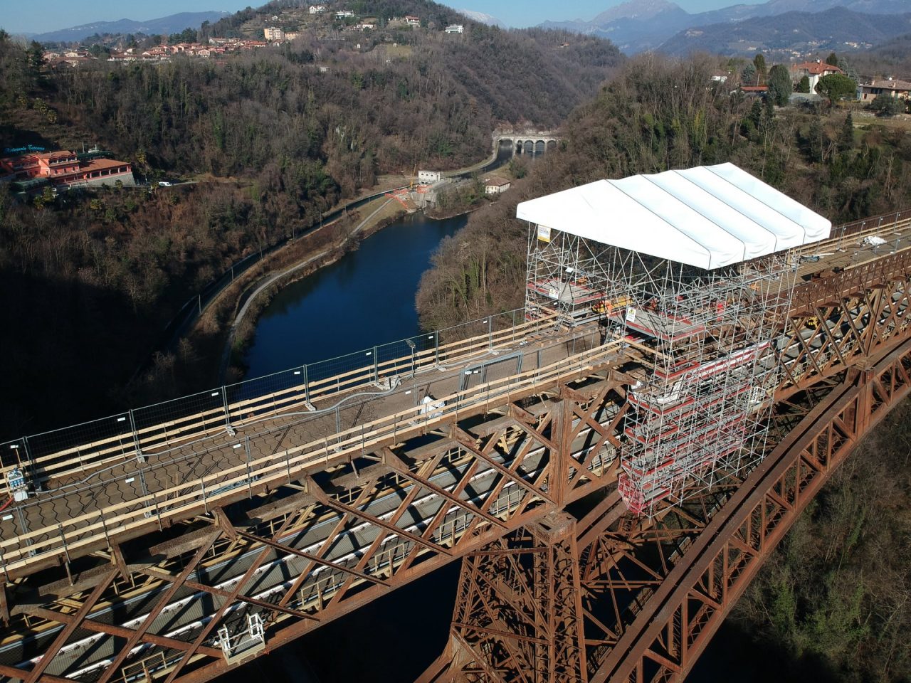 Ponte di Paderno, “Non c’è traccia della pur vaga idea di un percorso alternativo al ponte. Ne’ ora, ne’ mai”