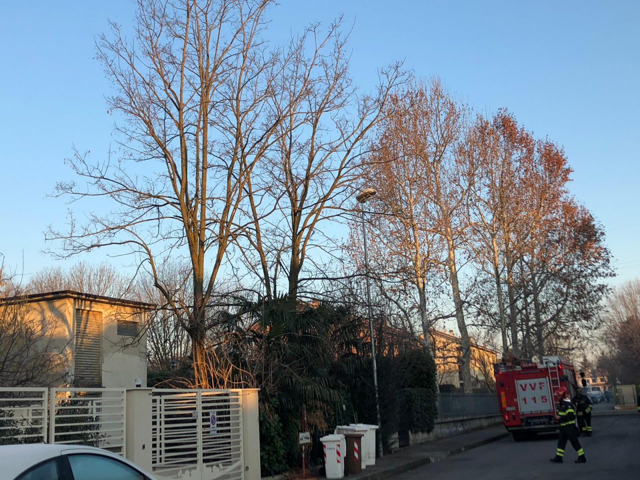 Brucia cabina Enel a Cernusco. Problemi per la corrente
