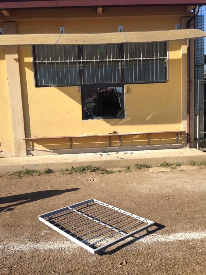 Ladri in oratorio: rubati soldi per riqualificare il campo di calcio