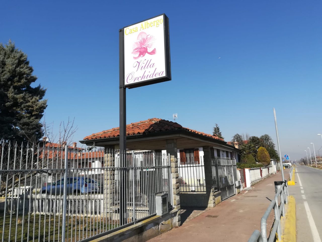 Fuggi fuggi dalla casa albergo Villa Orchidea, e la proprietà denuncia il Comune