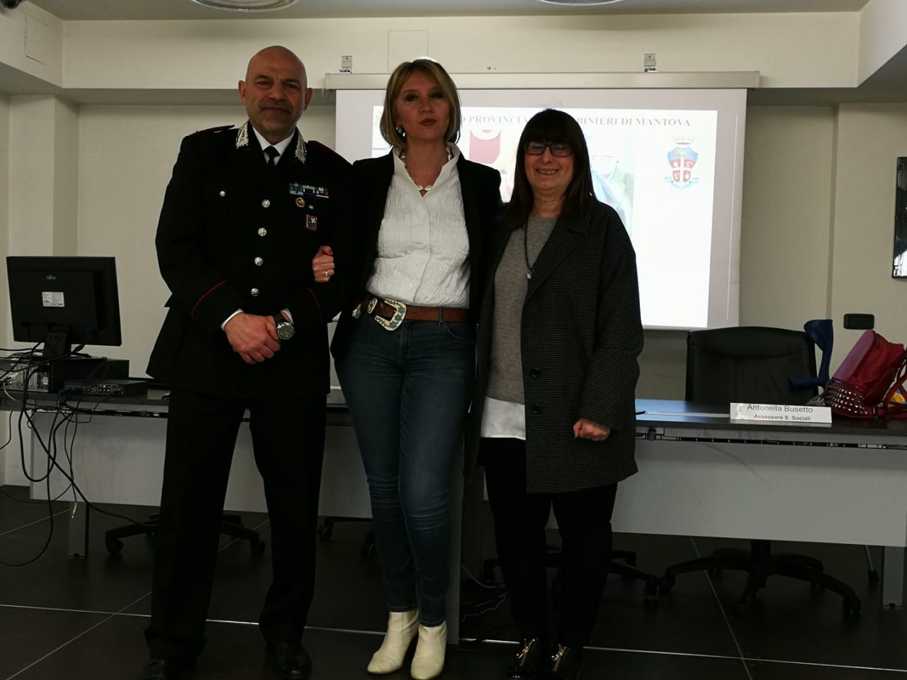 Carabinieri in Municipio una volta alla settimana