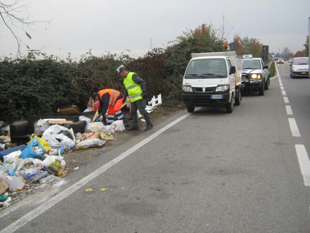 Rifiuti abbandonati sulle provinciali: riparte il progetto sperimentale di pulizia di Cem