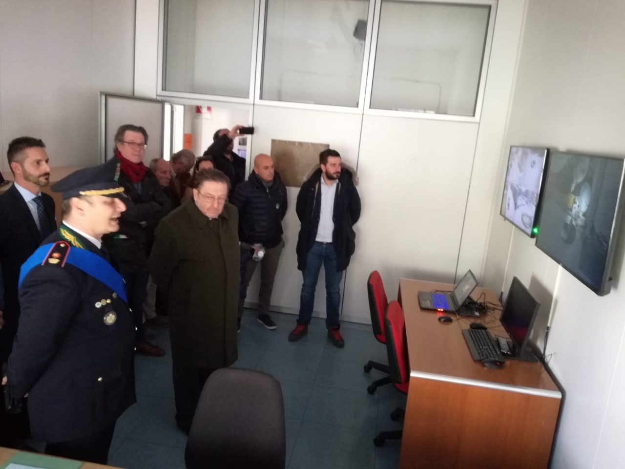 L’assessore regionale De Corato in visita alla Polizia Locale di Cassina