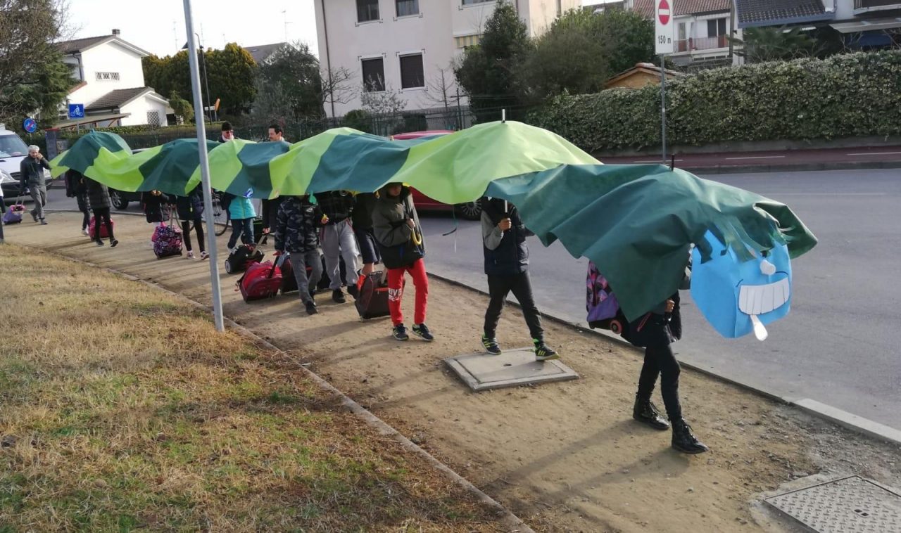 Un millepiedi per le strade di Segrate