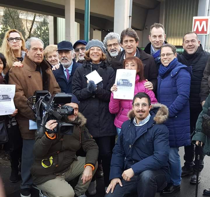 Stazione MM2 senza ascensore, il sindaco protesta in Tv