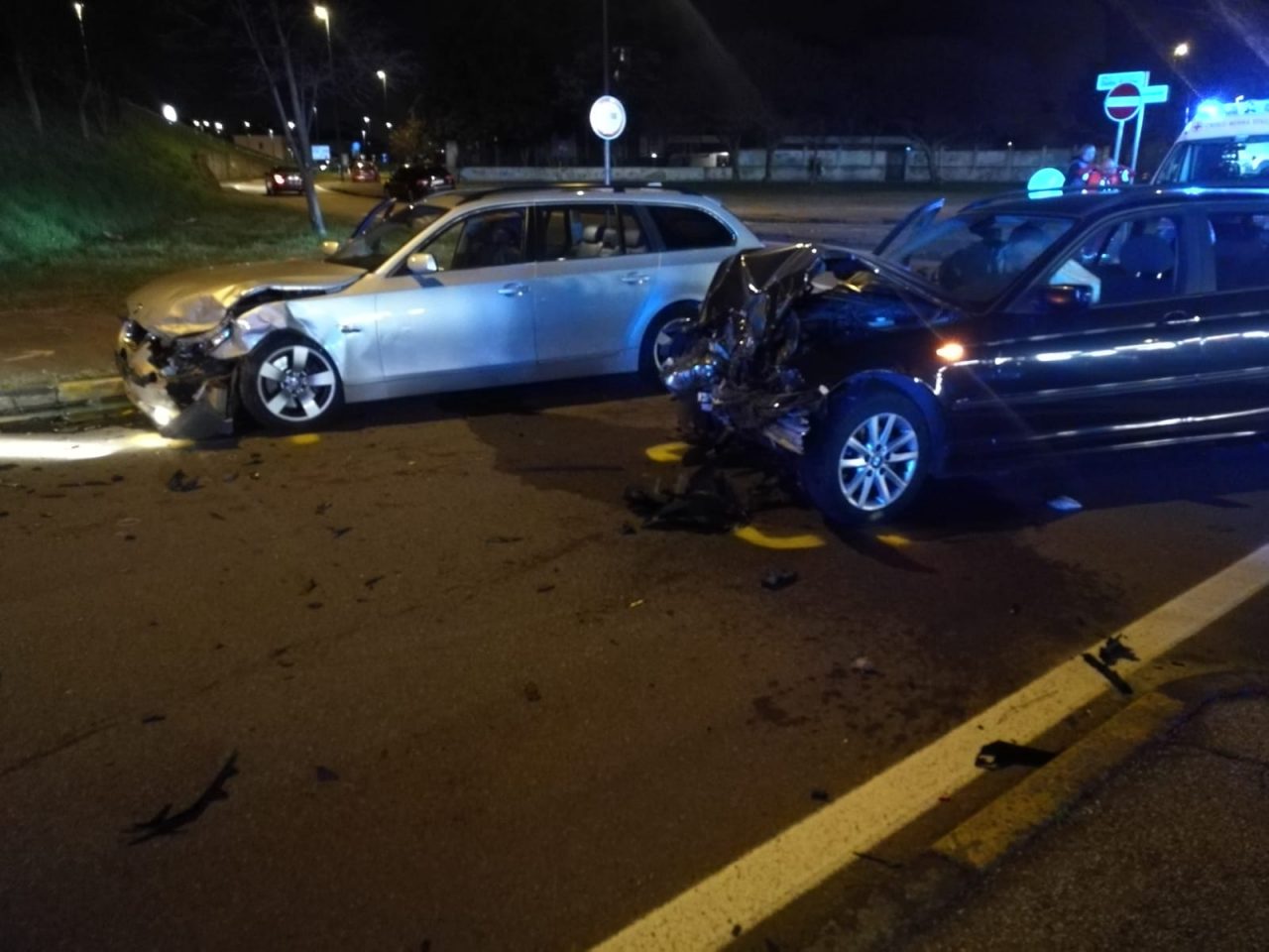 Incidente tra Bmw a Cologno, soccorsi ragazzi di 11 e 16 anni FOTO