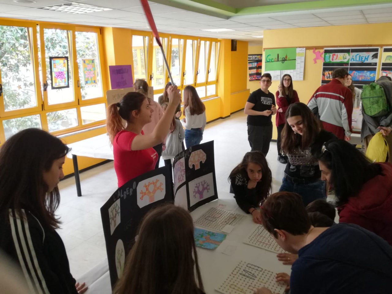 Giornate della Scienza, a scuola arrivano docenti universitari e robot FOTO