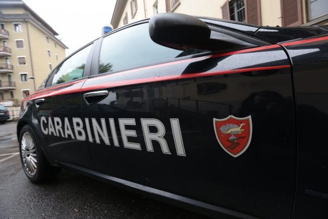 Non gradisce la cena e picchia la madre che finisce in ospedale