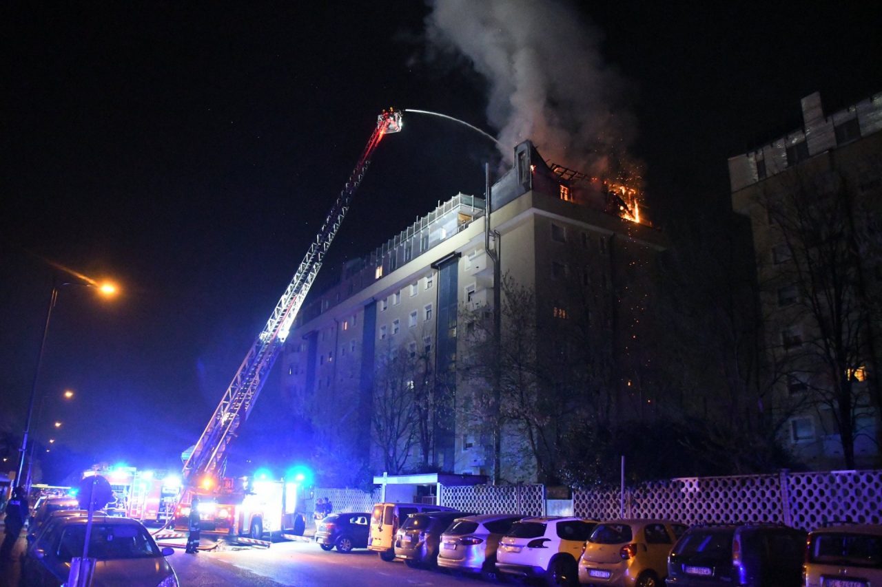 Il VIDEO dell’incendio in appartamento a Cinisello Balsamo