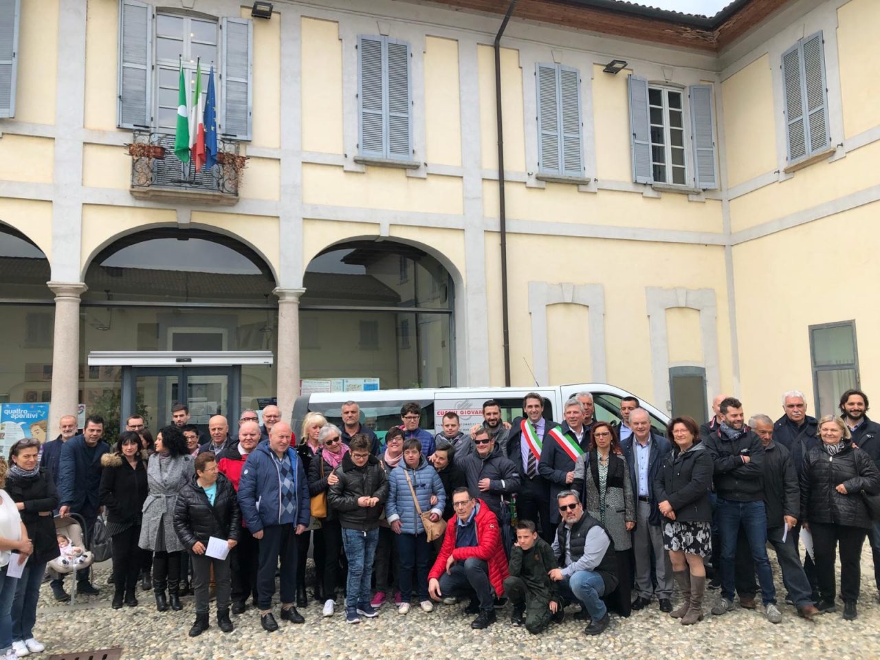 Un automezzo per i disabili di Carugate, Bussero e Pessano FOTO