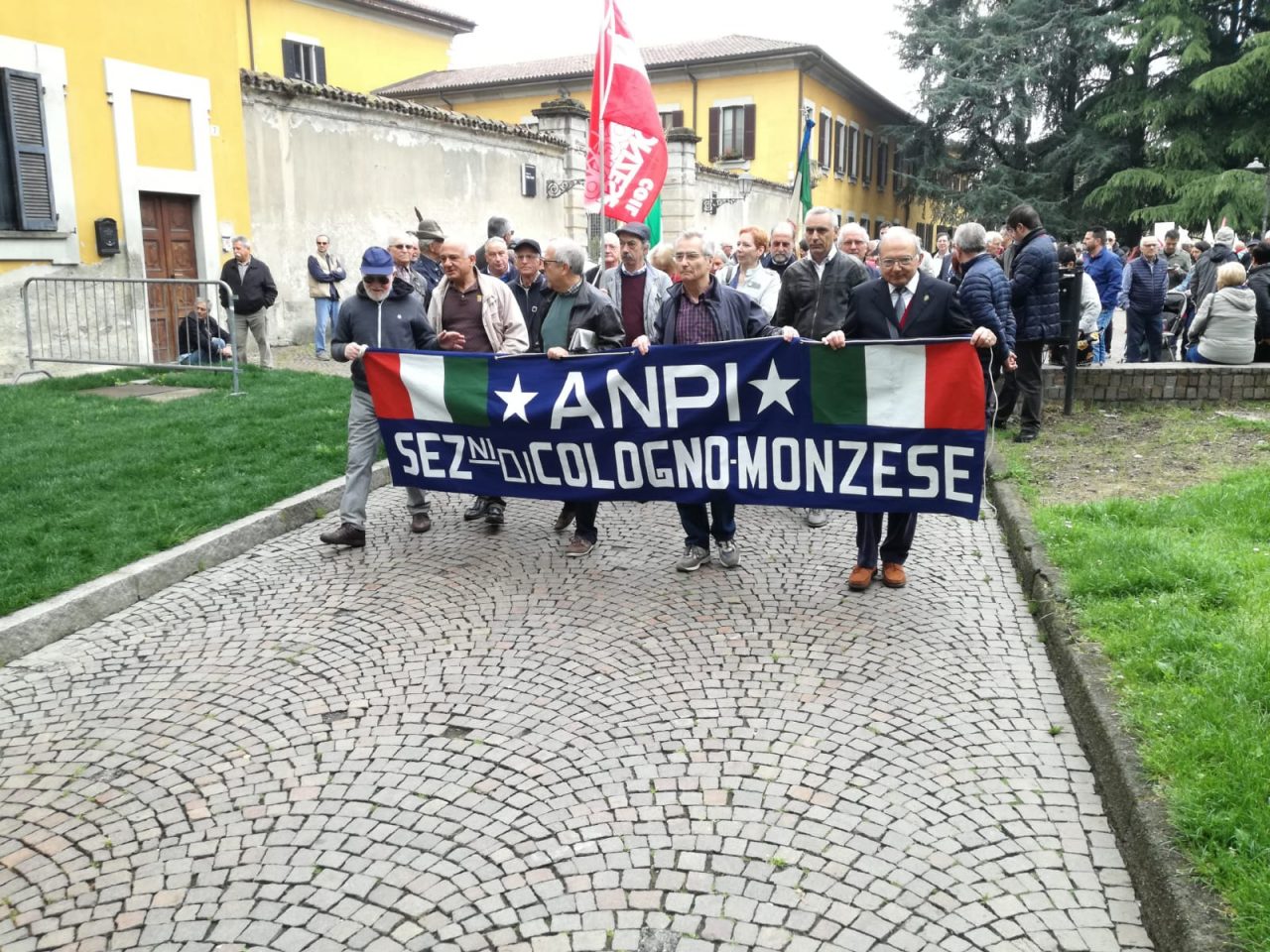 l’Anpi Cologno Monzese contro il post dell’Fc Cologno dopo la retrocessone