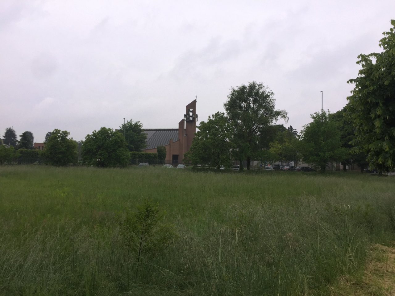 Un giardino per la moschea, cemento per la chiesa