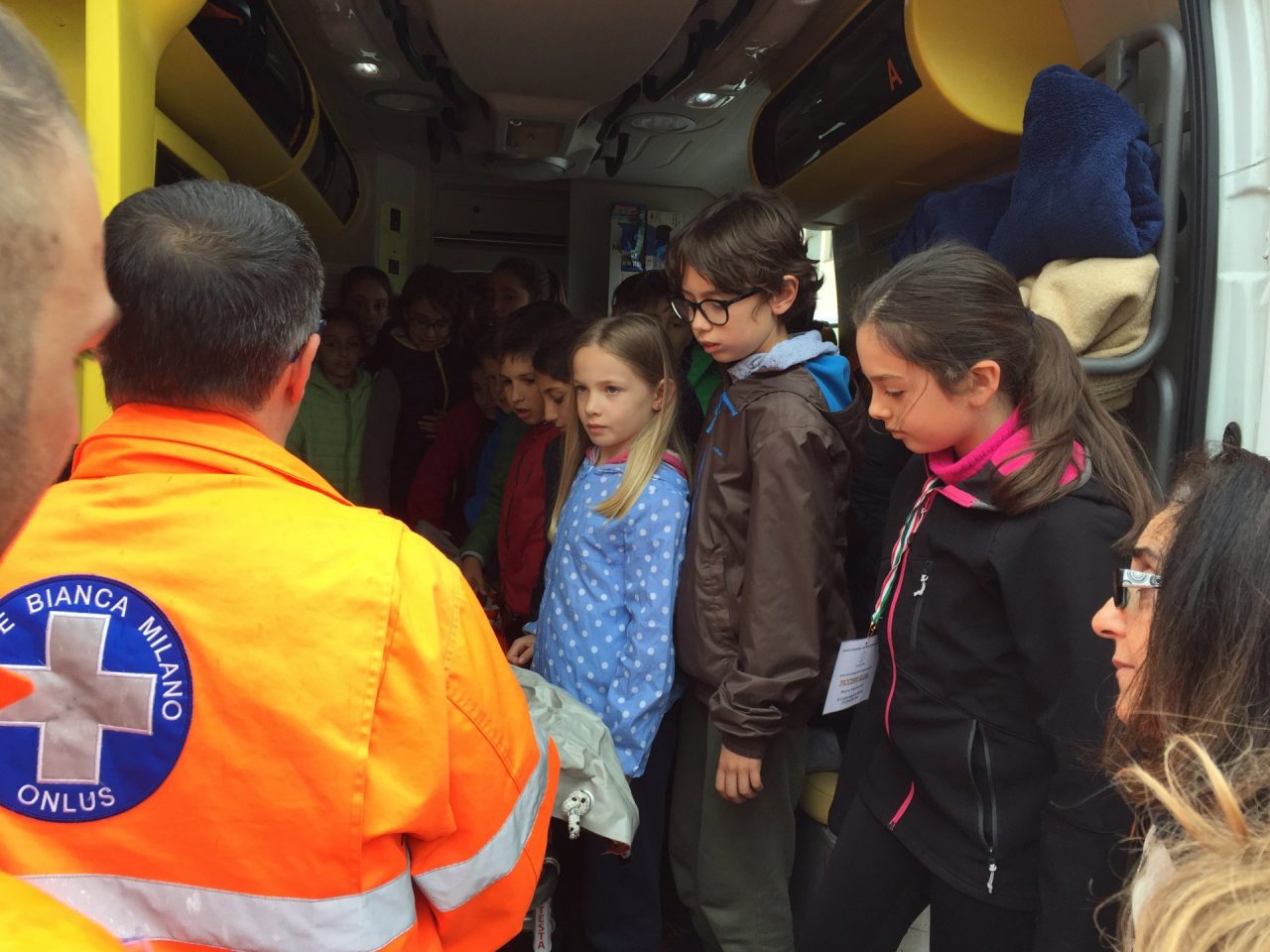 Bussero in campo per una notte con la Protezione civile