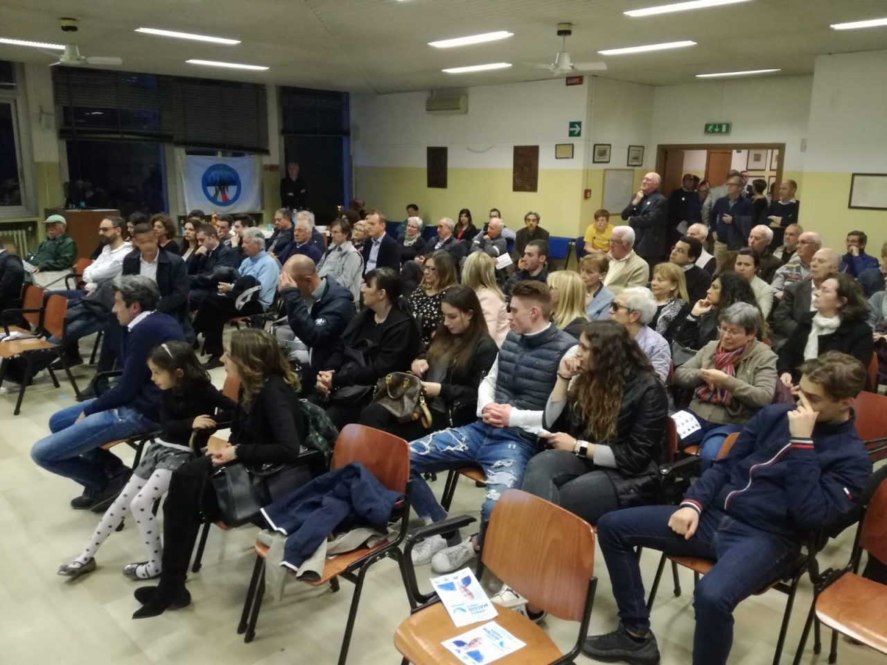 andrea maggio candidato sindaco a cassina de pecchi spara contro l'ex sindaco nella presentazione della sua lista uniti per cassina