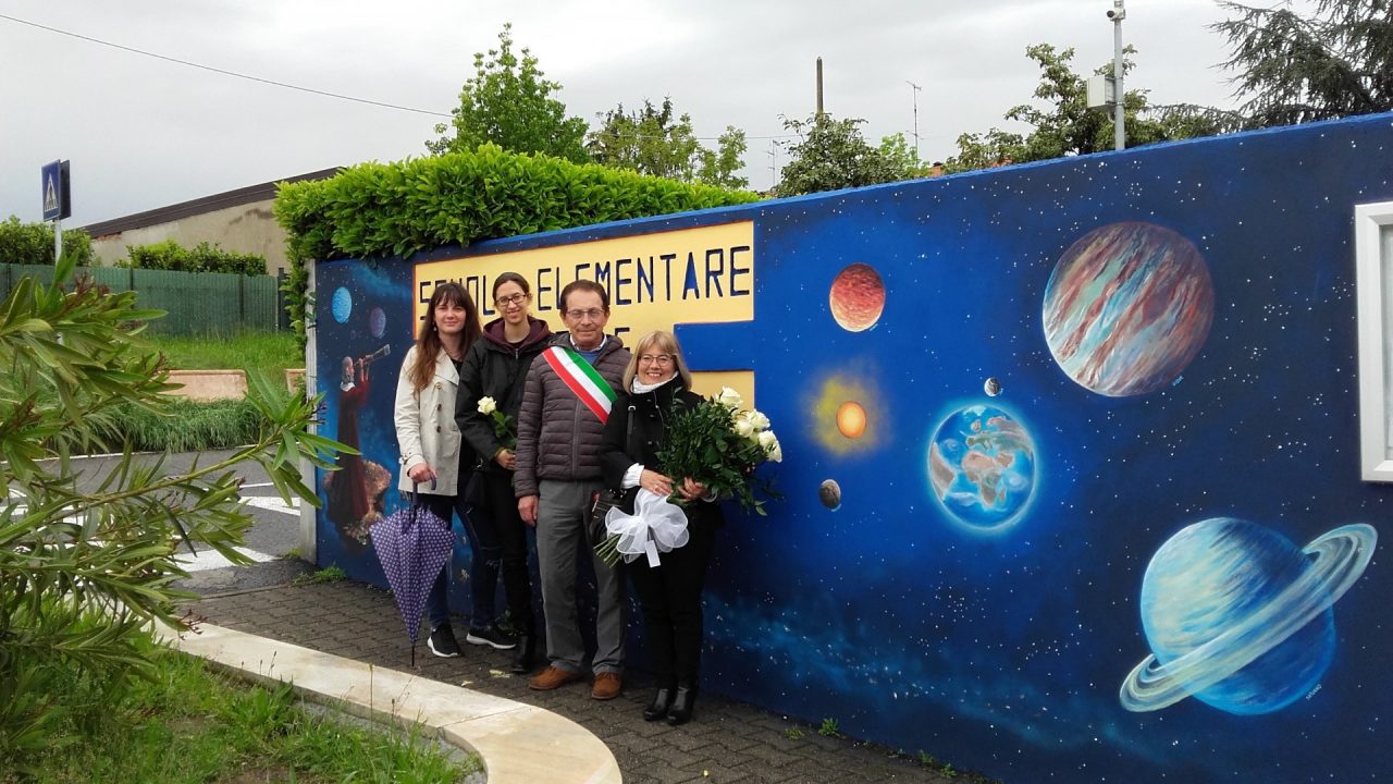 Consegnato il murale alla scuola di Grezzago