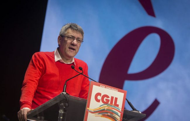 Mercatone Uno, il segretario della Cgil incontra i lavoratori