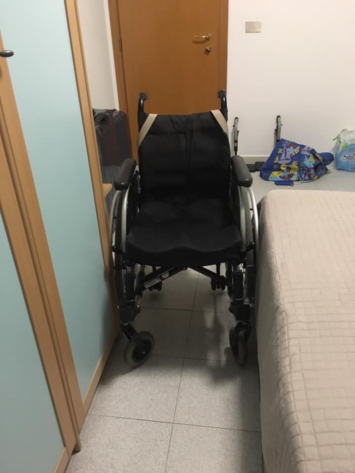Disabile “intrappolata” nella camera di un hotel