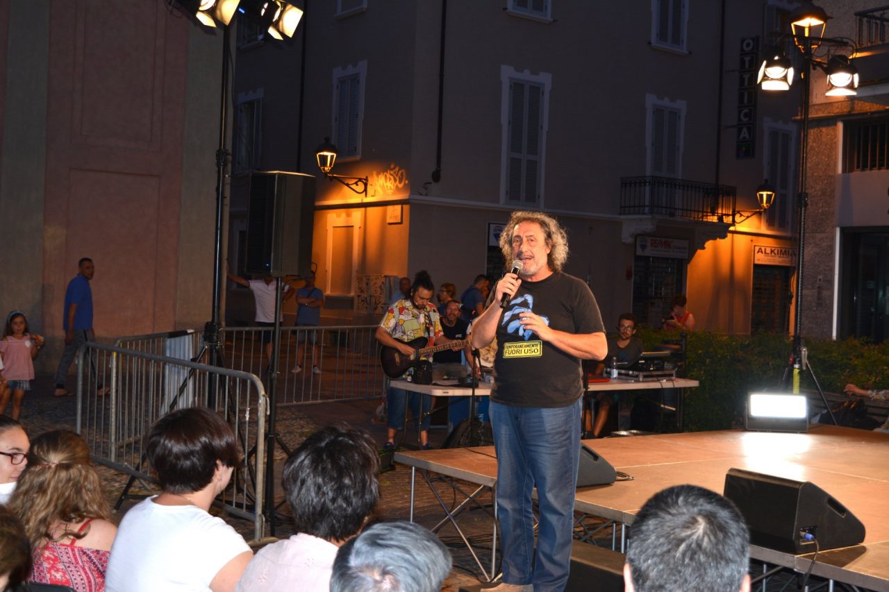 Cologno Monzese Notte di mezza estate quinta edizione tra piazza Castello e le vie del centro
