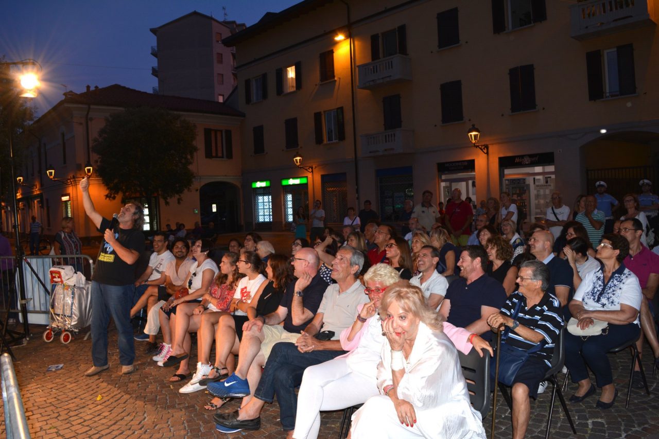 Cologno Monzese Notte di mezza estate quinta edizione tra piazza Castello e le vie del centro