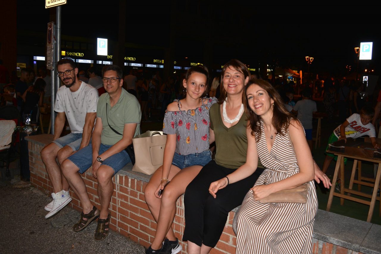 Cologno Monzese Notte di mezza estate quinta edizione tra piazza Castello e le vie del centro