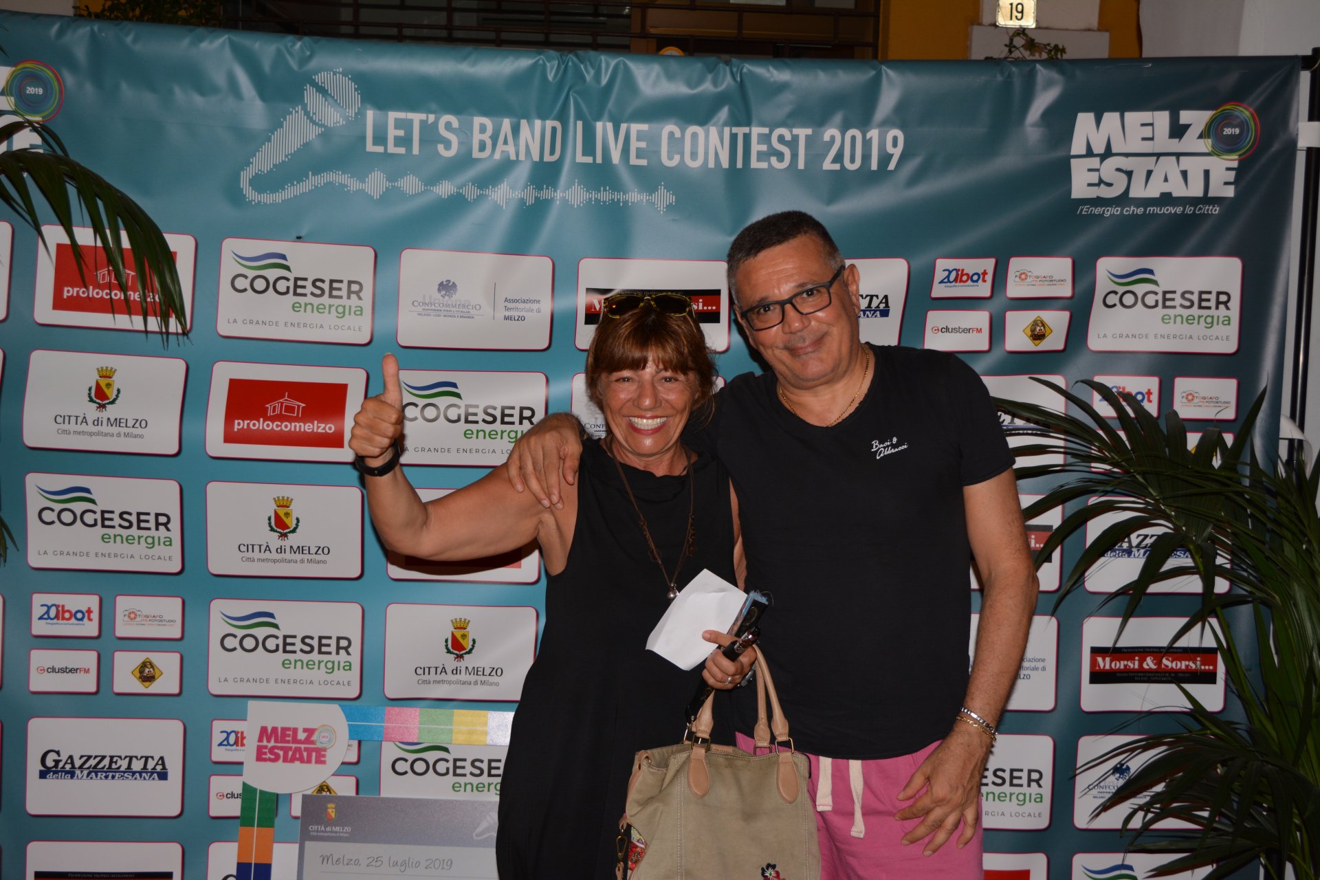 Melzo serata finale let's band live contest in piazza della Repubblica