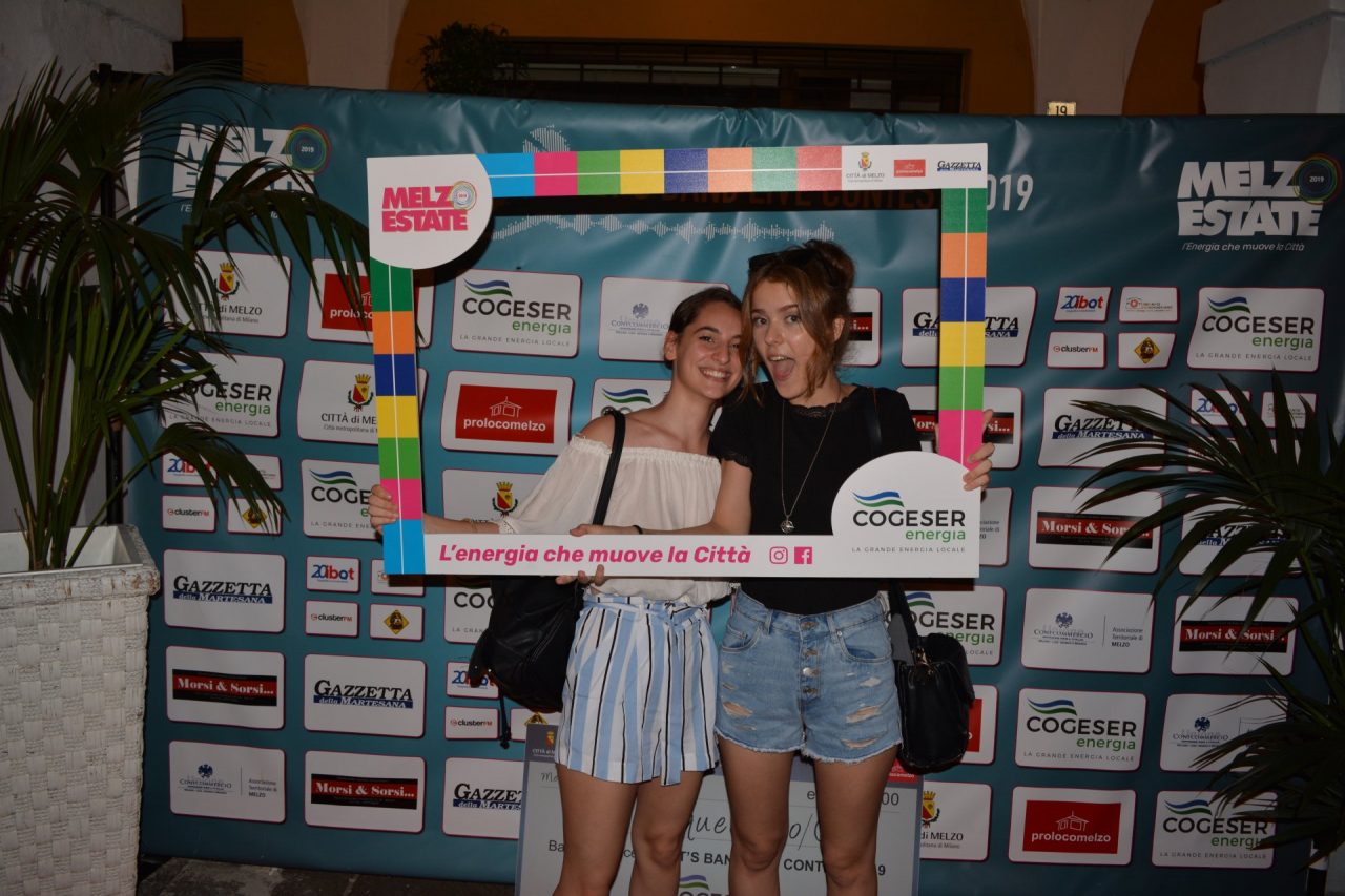 Melzo serata finale let's band live contest in piazza della Repubblica