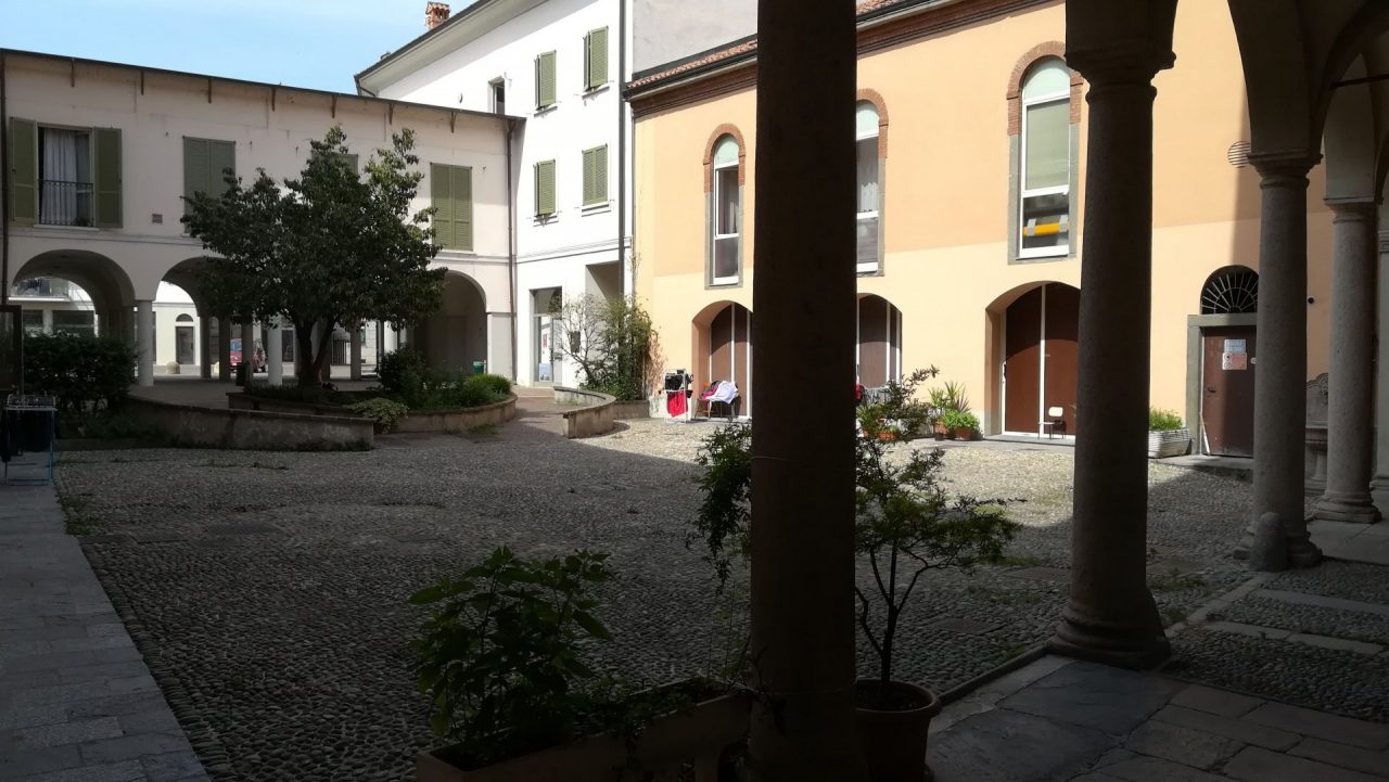 La muffa minaccia gli affreschi di una storica dimora