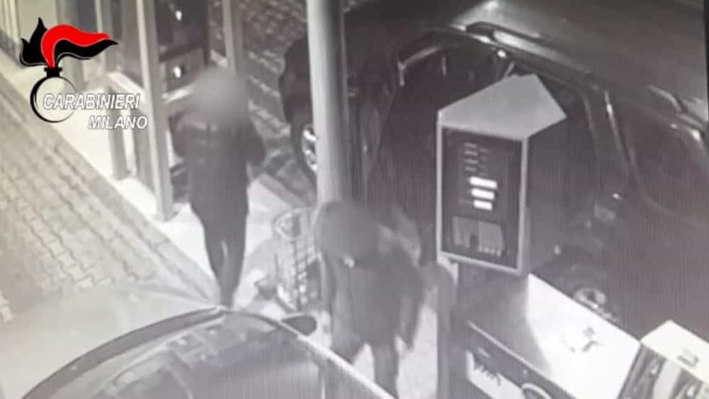 Maxi furto di benzina, arrestati padre e figlio
