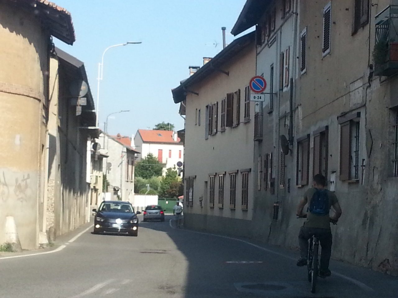 L’ex sindaco chiede il senso unico in via Monte San Michele a Gessate