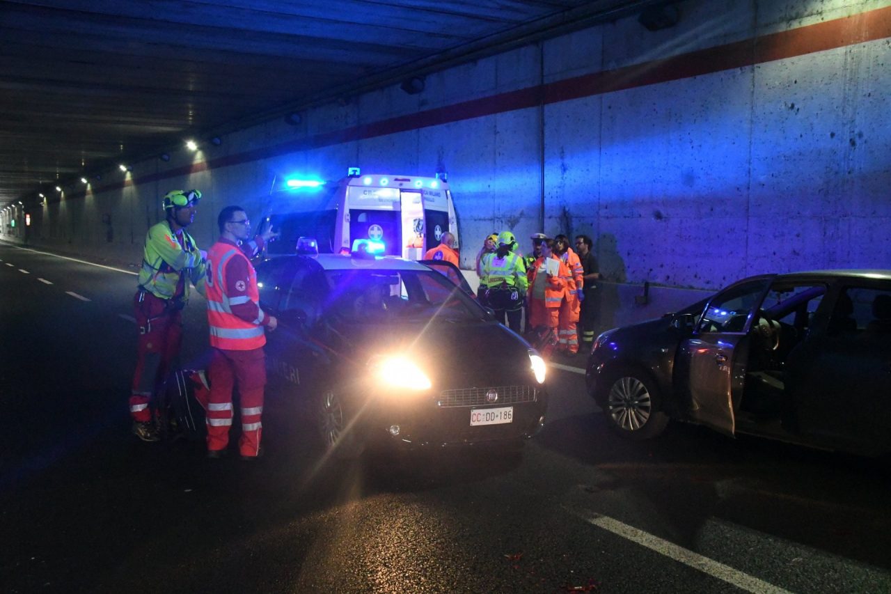 Incidente nel tunnel: miracolati donna di Paullo e “samaritano” di Carate