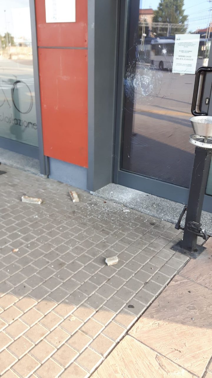 Ragazzi annoiati fanno i vandali e a pagare è tutta la città